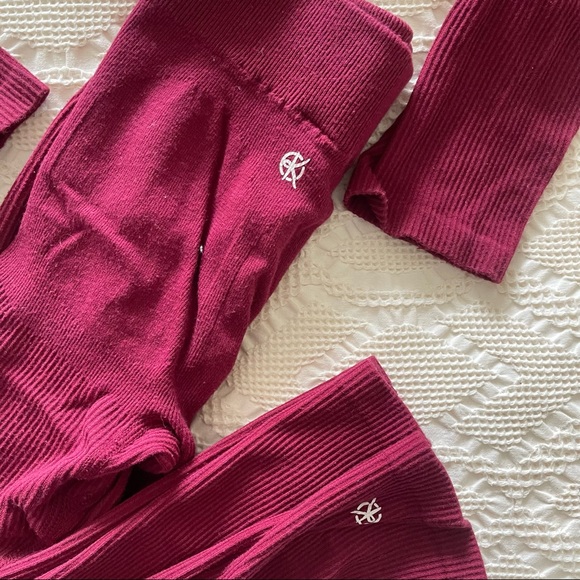 Katya Elise Henry Workout Set - Picture 6 of 9